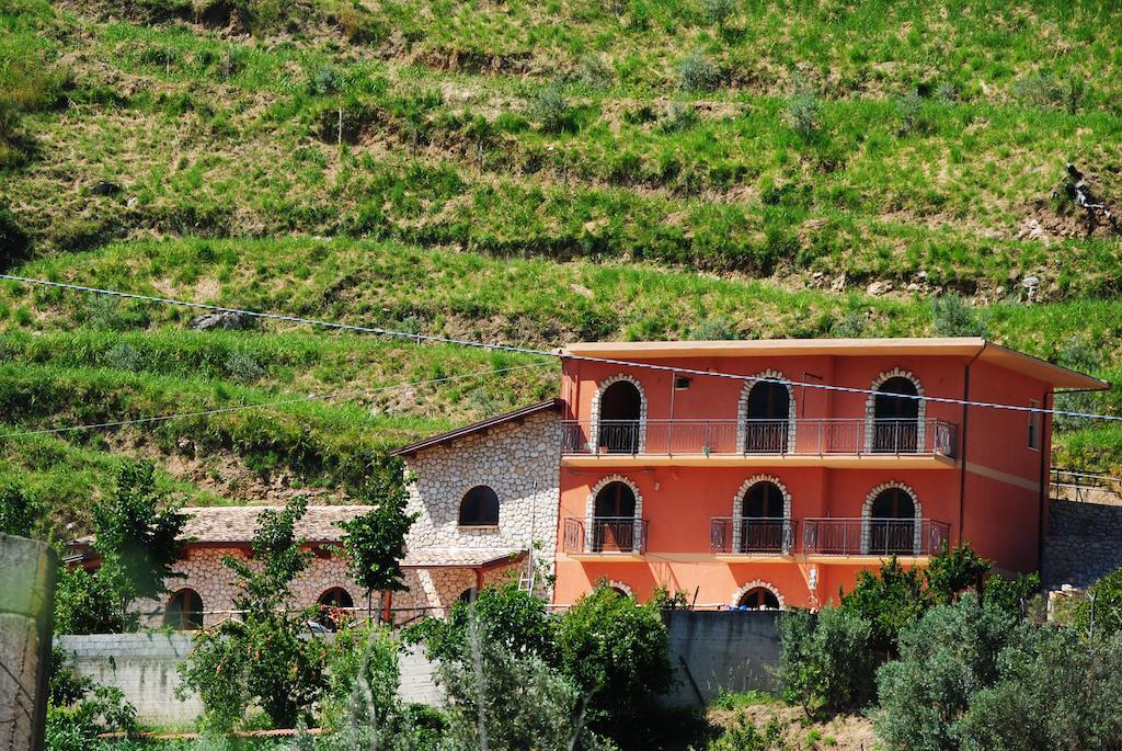 Hotel Al Giumani Mammola Exteriér fotografie